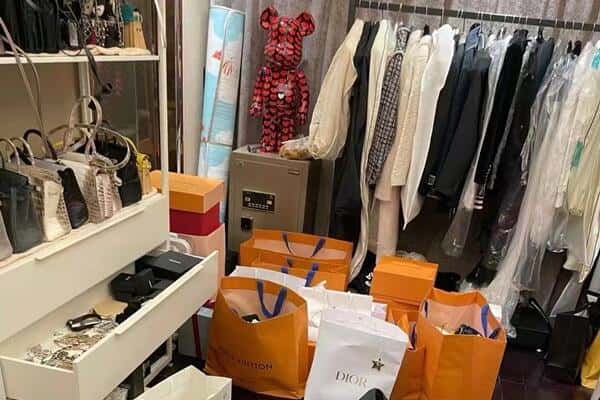 嘉兴市海宁回收一线品牌衣服
